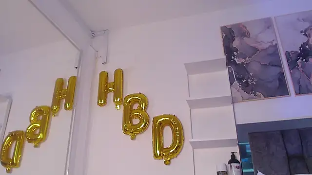 janeebony  online show from October 8, 2025, 3:31 pm