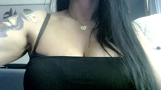 stormylana online show from October 16, 2025, 5:30 am