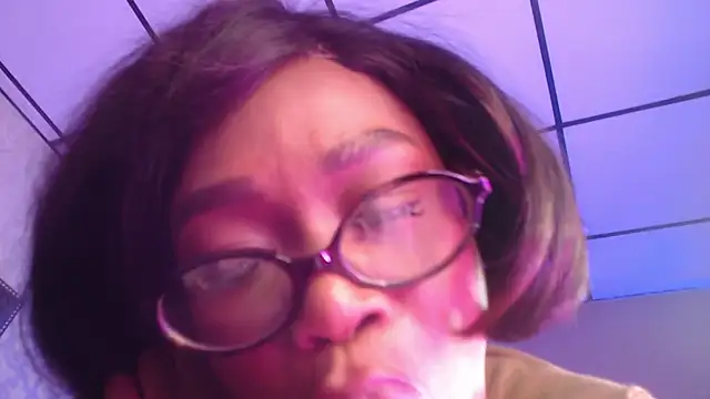 MariiePrice online show from November 7, 2025, 3:06 am