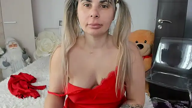 sweetemy4u online show from January 19, 2026, 9:13 am