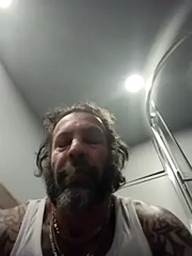 trucker1979 online show from March 1, 2026, 12:01 am