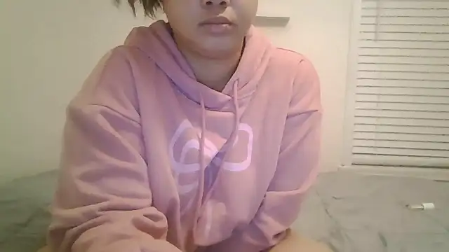 beautylovess online show from November 10, 2025, 9:08 am