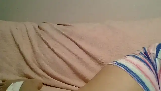 beautylovess online show from March 25, 2026, 9:21 pm