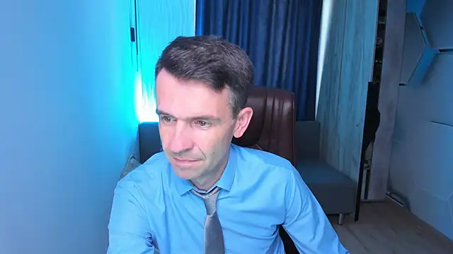 SteveTiger online show from October 9, 2025, 10:57 am