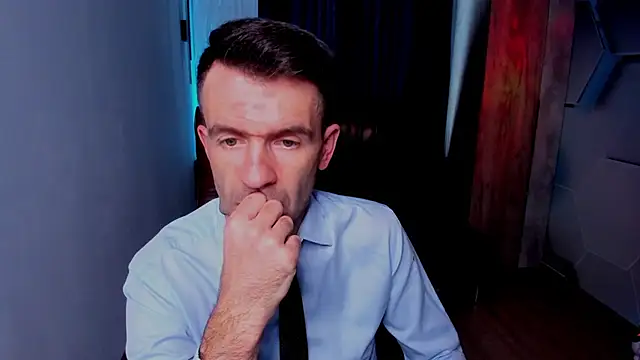 SteveTiger online show from November 11, 2025, 11:32 am