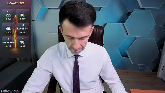 SteveTiger online show from November 20, 2025, 12:49 pm