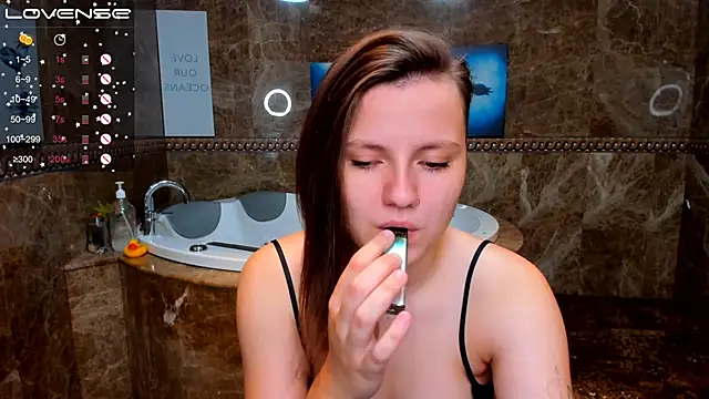 MelindaTin online show from September 14, 2025, 1:16 am