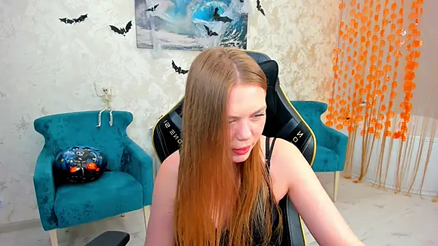 Strawberrye online show from October 25, 2025, 11:40 am