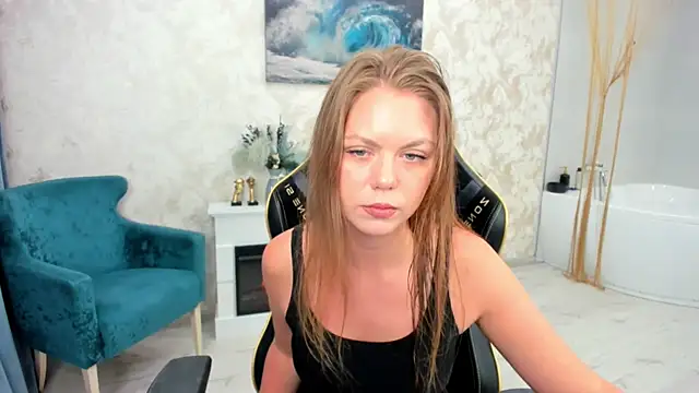 Snapshot of Strawberrye chatting on February 7, 2026, 3:21 am Strawberrye online show from February 7, 2026, 3:21 am