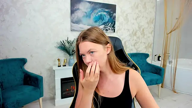 Snapshot of Strawberrye chatting on February 26, 2026, 3:27 am Strawberrye online show from February 26, 2026, 3:27 am