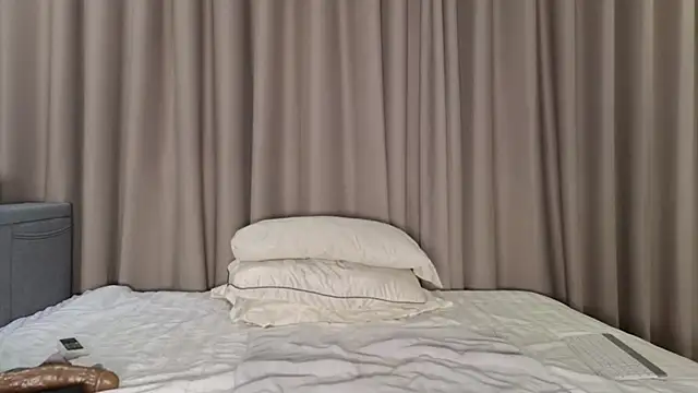 Snapshot of LucyNuty chatting on November 17, 2025, 11:16 am LucyNuty online show from November 17, 2025, 11:16 am