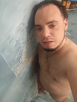 latinoflpr online show from November 27, 2025, 9:28 pm