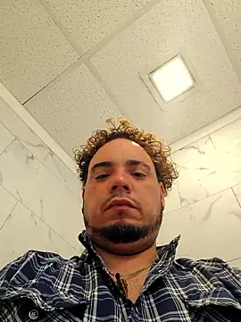 latinoflpr online show from February 3, 2026, 9:09 pm