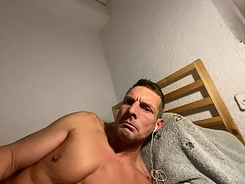 Snapshot of Goldmedall chatting on February 19, 2026, 1:01 am Goldmedall online show from February 19, 2026, 1:01 am