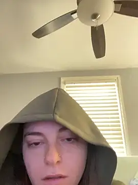 jaseyrae online show from November 29, 2025, 5:27 pm