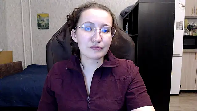 AnKey Rayah online show from November 18, 2025, 4:11 pm