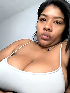 paola091 online show from December 5, 2024, 1:49 pm