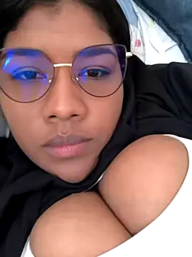paola091 online show from January 3, 2025, 4:06 pm