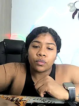 paola091 online show from October 15, 2025, 11:38 pm