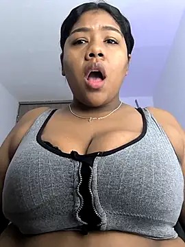 paola091 online show from November 20, 2025, 11:43 am