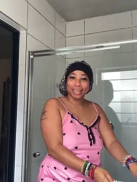 CurvyDesire1 online show from October 17, 2025, 5:54 am