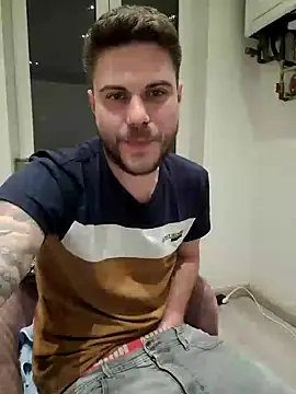 Snapshot of RiskyBoyMike chatting on January 20, 2025, 9:11 pm RiskyBoyMike online show from January 20, 2025, 9:11 pm