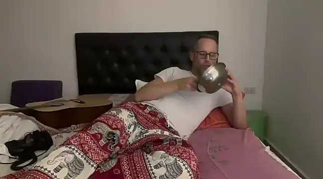 Snapshot of CamCrestXXX chatting on January 12, 2025, 3:25 pm CamCrestXXX online show from January 12, 2025, 3:25 pm