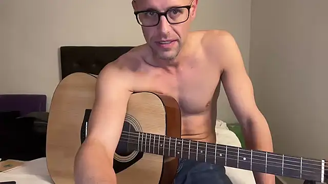 Snapshot of CamCrestXXX chatting on January 18, 2025, 11:33 pm CamCrestXXX online show from January 18, 2025, 11:33 pm