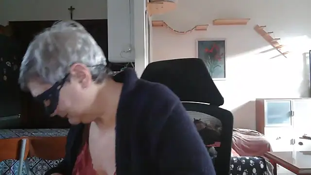 simona60 online show from December 18, 2024, 2:28 pm