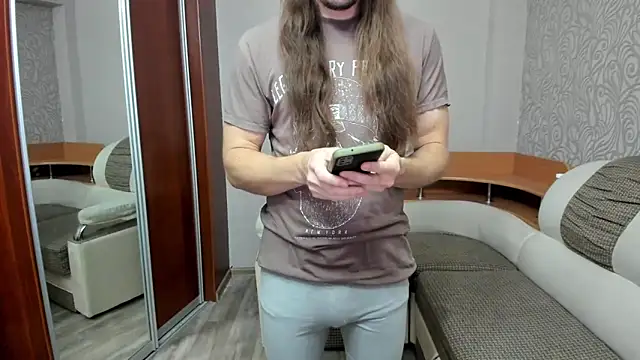 Marrymepls online show from October 31, 2025, 1:28 am