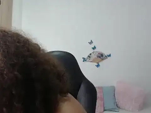 BustyMilf  online show from January 10, 2025, 6:06 pm