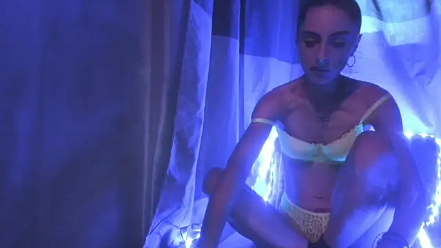 jessystarr online show from October 21, 2025, 3:13 pm