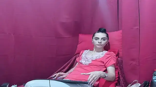 jessystarr online show from March 8, 2026, 4:49 am