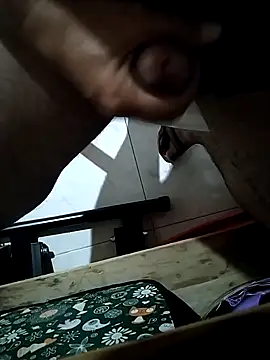 Victormejia09 online show from April 16, 2026, 2:56 am