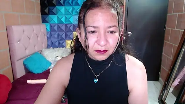 katifoxx online show from January 2, 2025, 6:01 pm