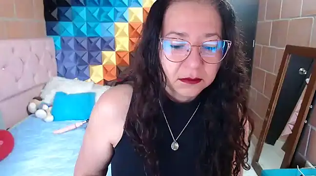 katifoxx online show from March 11, 2025, 3:12 pm