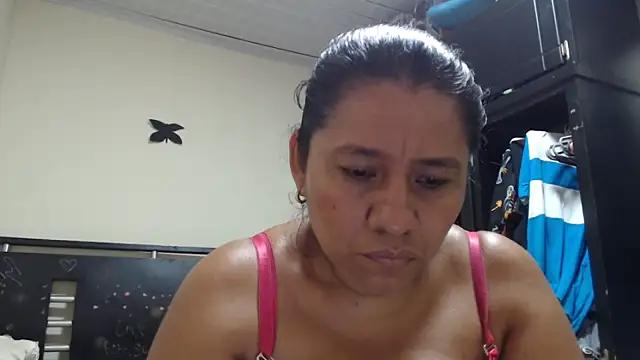 adrixxx38 online show from June 5, 2026, 6:46 pm