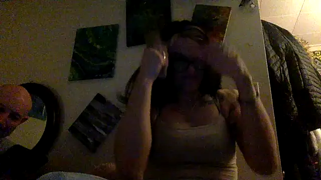 BLOSSOM GIRL online show from January 18, 2025, 11:32 am