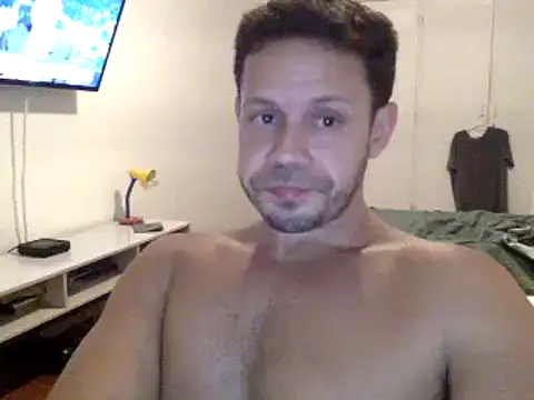 Snapshot of FelipeRiver chatting on February 26, 2025, 12:05 am FelipeRiver online show from February 26, 2025, 12:05 am