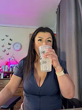 Hotangel75 online show from March 6, 2026, 9:06 am