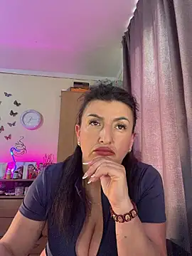 Hotangel75 online show from April 19, 2026, 4:17 pm