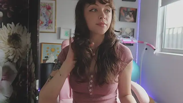 makiyahbelle online show from April 23, 2026, 3:19 am