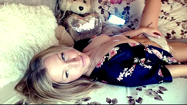 mimmi  online show from January 26, 2025, 1:52 am