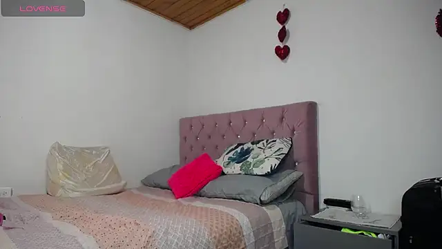 cristin doll  online show from February 6, 2025, 5:30 pm