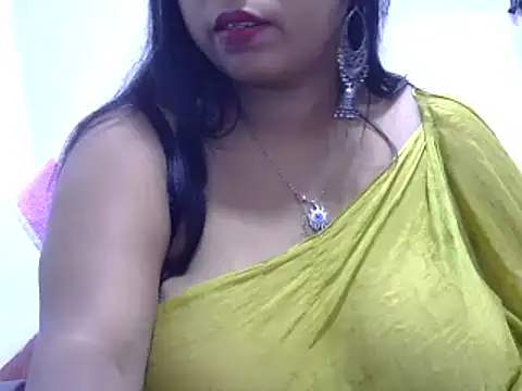 ROSEE MERRYYYY online show from March 18, 2025, 12:58 pm
