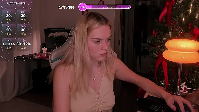 Snapshot of CharliSweet chatting on January 13, 2025, 4:41 pm CharliSweet online show from January 13, 2025, 4:41 pm