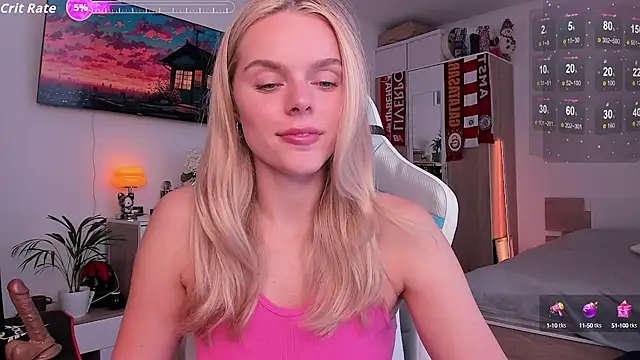 Snapshot of CharliSweet chatting on September 15, 2025, 12:16 pm CharliSweet online show from September 15, 2025, 12:16 pm