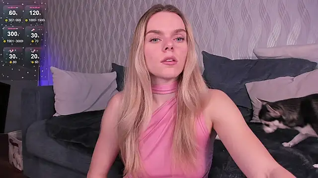 Snapshot of CharliSweet chatting on February 13, 2026, 1:29 pm CharliSweet online show from February 13, 2026, 1:29 pm