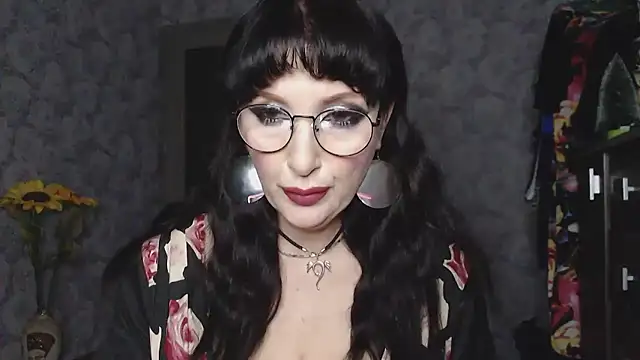 Snapshot of Aziza1 chatting on January 18, 2025, 2:55 pm Aziza1 online show from January 18, 2025, 2:55 pm