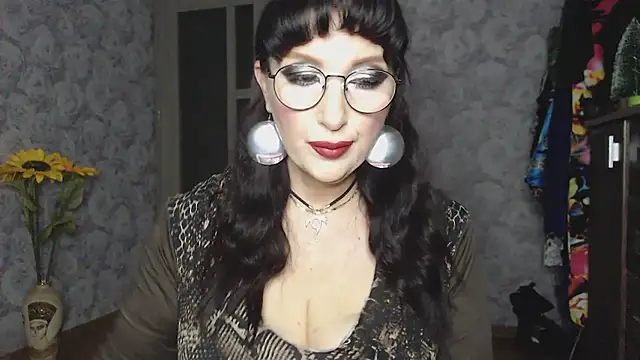Snapshot of Aziza1 chatting on January 22, 2025, 3:07 pm Aziza1 online show from January 22, 2025, 3:07 pm
